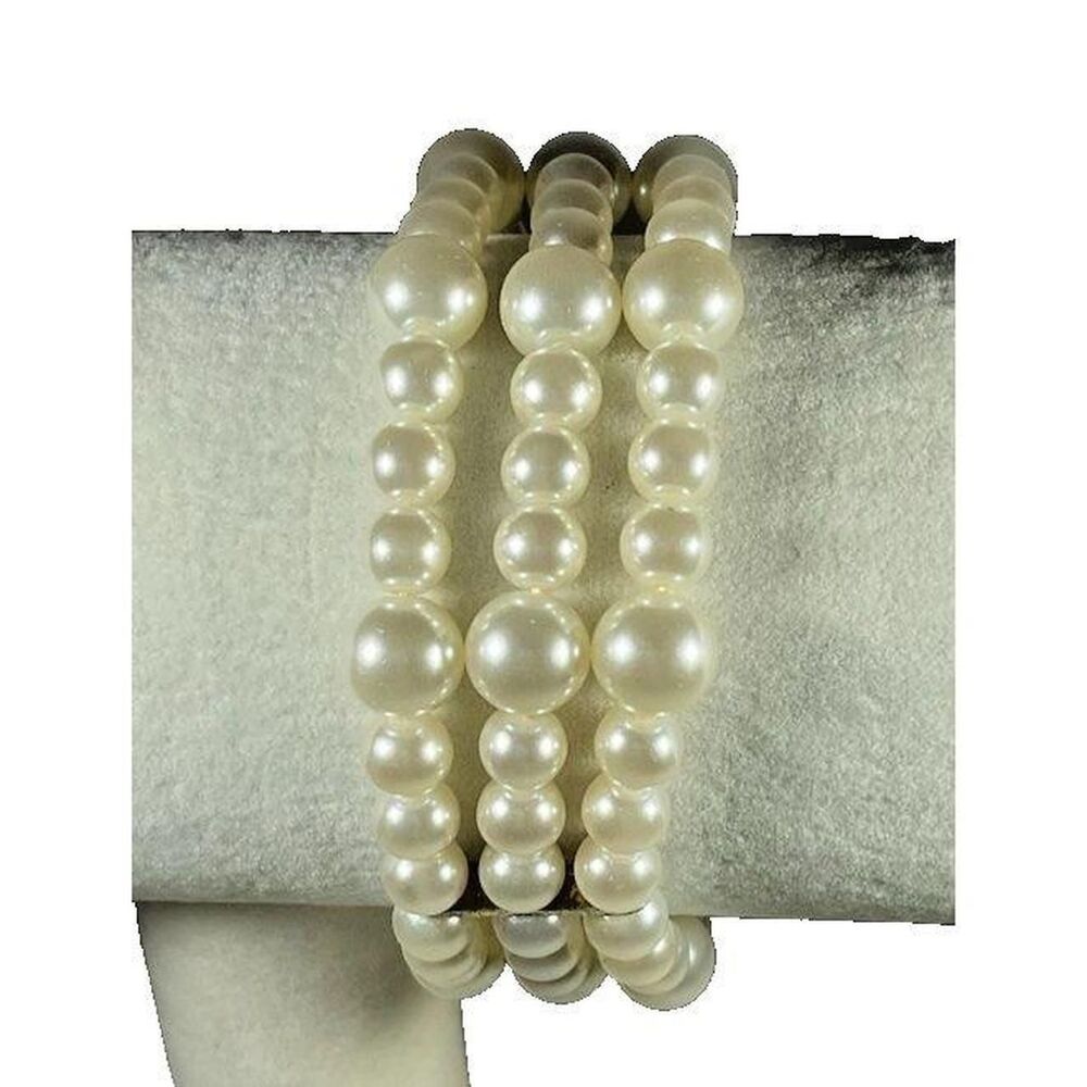 Vintage Triple Strand Faux Pearl Stretch Bracelet Silver Tone Connector Classic